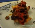 Куриное филе с томатным соусом, маслинами и болгарским перцем
